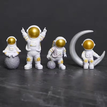 Resin Statues Sculpture Nordic Astronaut Figurine desk Modern Home Decoration Desk Accessories Cute Room Decor Living Room Decor