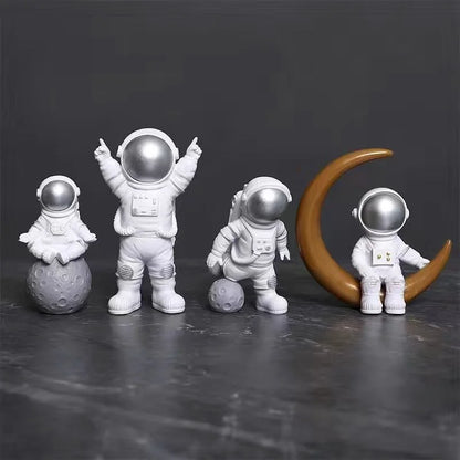 Resin Statues Sculpture Nordic Astronaut Figurine desk Modern Home Decoration Desk Accessories Cute Room Decor Living Room Decor