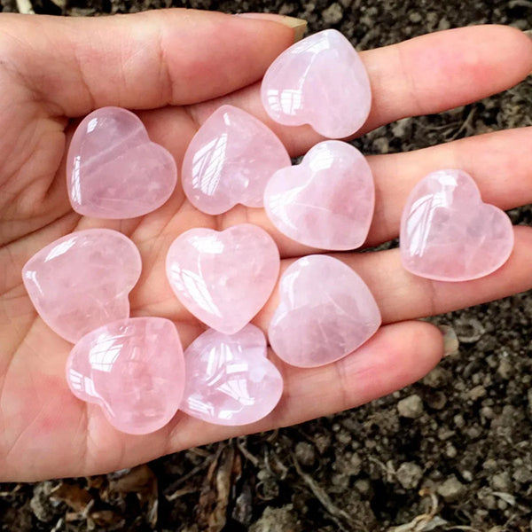10 pezzi di pietre naturali di cristallo lucidato a forma di cuore di quarzo rosa, regalo di San Valentino per le donne