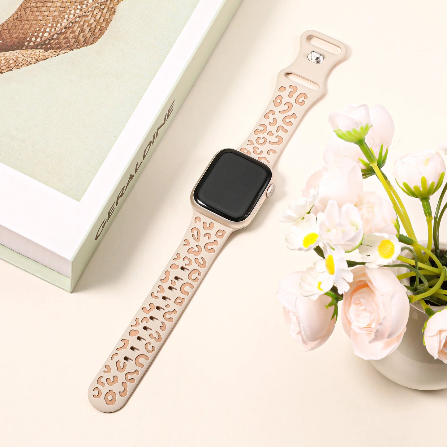 Engraved Strap For Apple Watch Band 45mm 44mm 42mm 41mm 40mm 49mm 44 mm Silicone Correa Bracelet Series 9 8 7 SE 6 5 4 3 Ultra 2